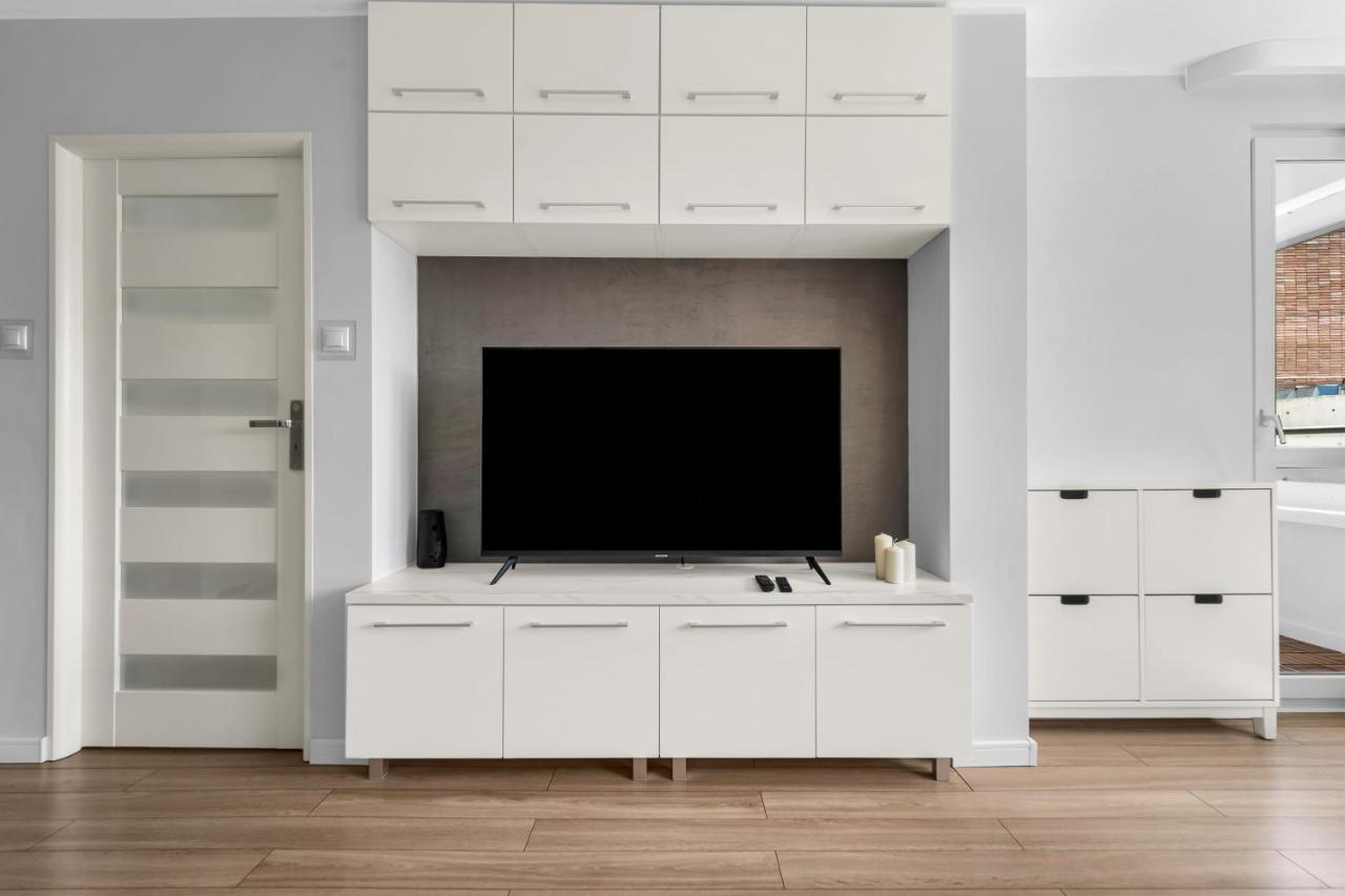 Chmielna Downtown Apartments - City Center, Aircon - By Rentujemy Варшава Экстерьер фото